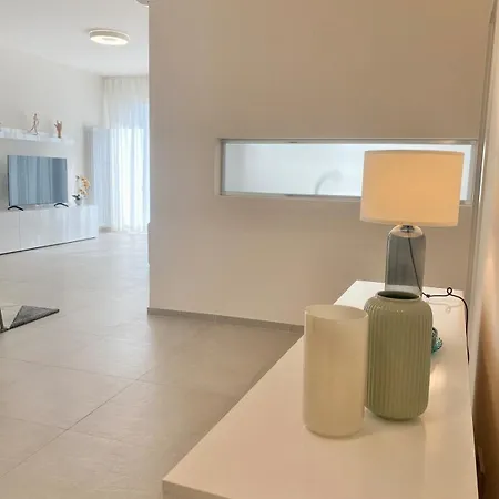 Apartment Luminoso Nel Cuore Della Citta'