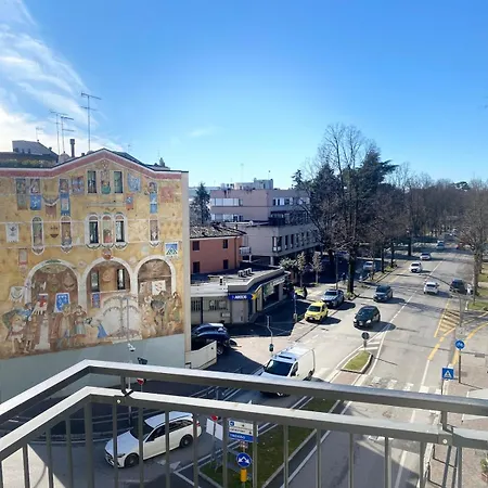 Apartment Luminoso Nel Cuore Della Citta'