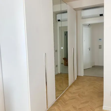Apartment Luminoso Nel Cuore Della Citta'